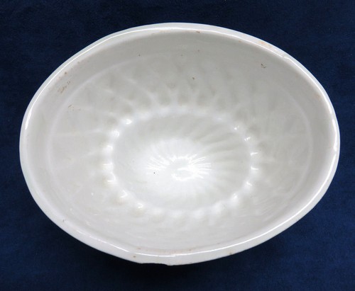 Antique Victorian English Heavy White Ironstone Pudding Aspic Jello Mold