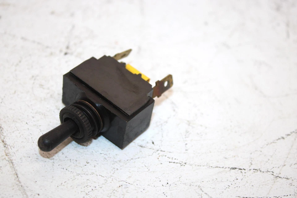 97 Arctic Cat Jag 440 Deluxe Oem Toggle Switch 0609-187 Q1938 - Image 4 of 4
