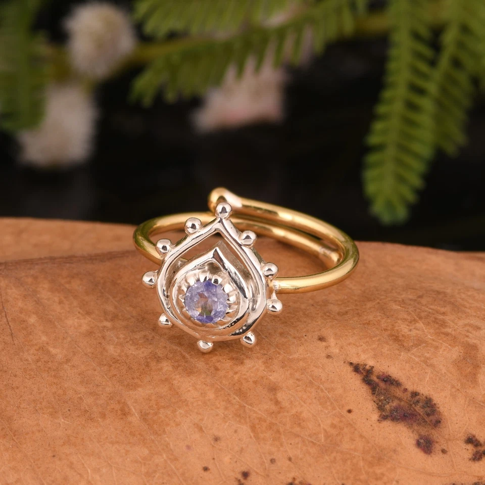 Anillo con forma de pera doble punteado forma ajustable piedra preciosa anillo de latón en tanzanita Foto 3 de 4