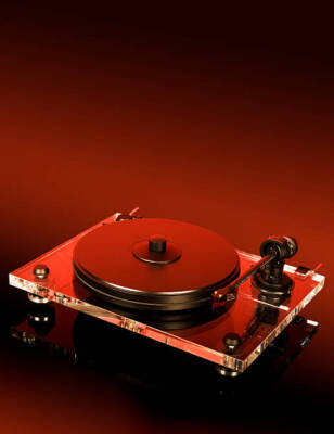 Pro-Ject X-Pack acrylic turntable Studio shoot on March 19 London  - Old Photo