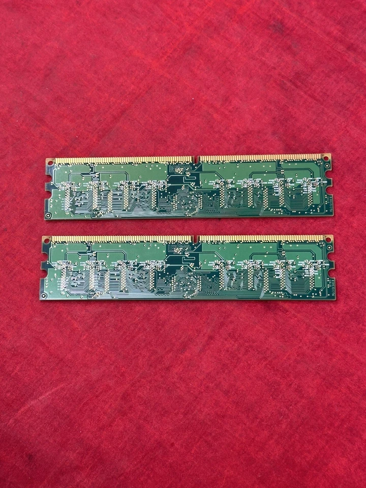 SAMSUNG RAM 512MB 1Rx8 PC2-5300 667MHz 8-CHIPS UBF M378T6553EZS-CE6 PC Desktop - Image 3 of 4