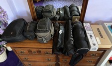Olympus E-500 Camera Bundle w/ Zuiko 14-45mm Lens, Tripods, Neewer LED Samsung