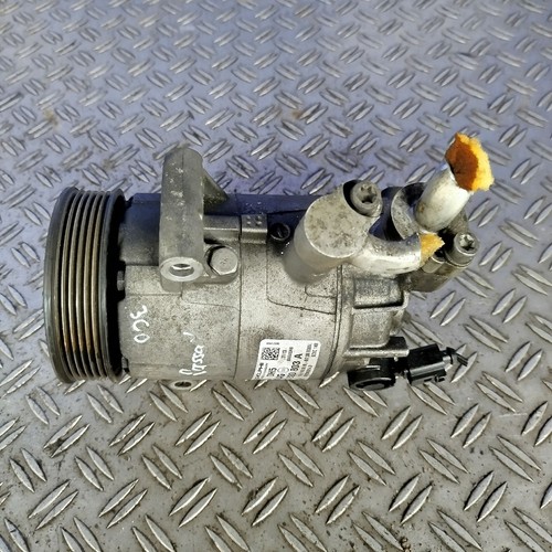 Kompressor Klimaanlage / Stecker beschädigt sieh Bilder VW 36 Passat Alltrack