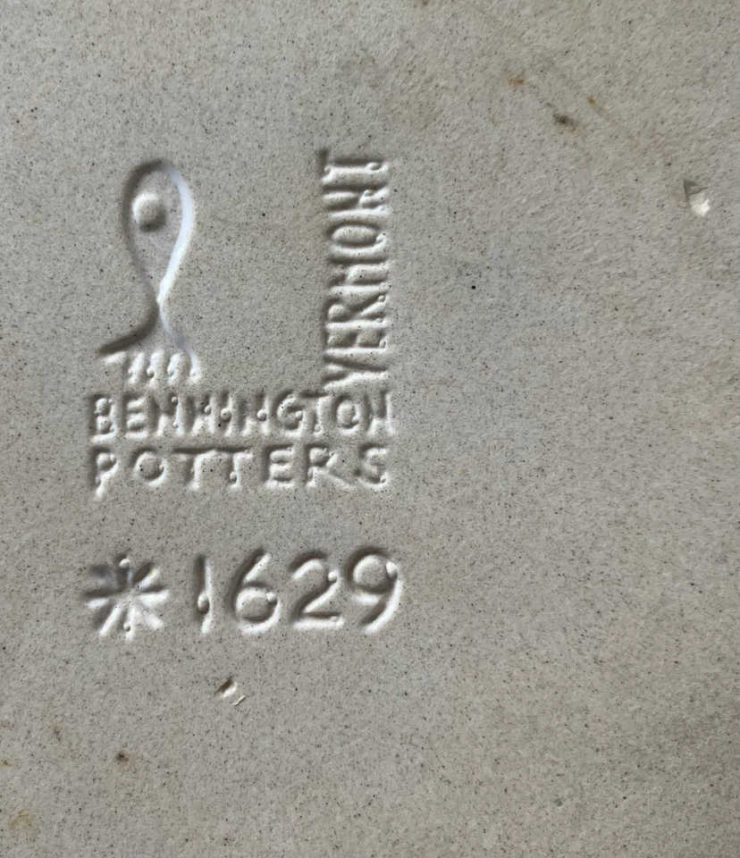 7 plates Bennington Potters 1629 set matte white lot mid century modern Vermont - Image 4 of 4