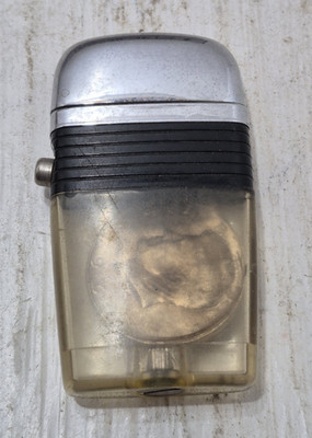 VINTAGE SCRIPTO VU LIGHTER 1966 KENNEDY HALF DOLLAR Coin Inside Novelty