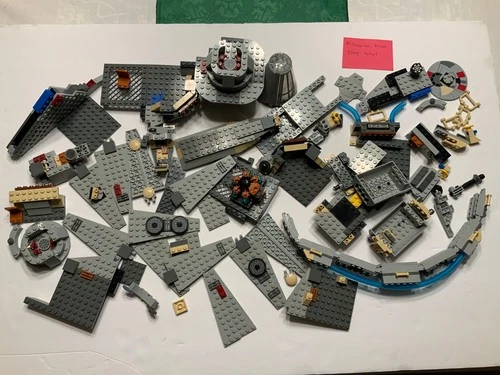 LEGO Star Wars 4504 Millennium Falcon partial set
