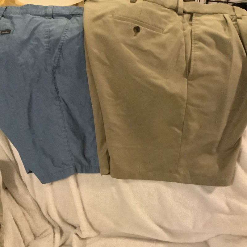 Haggar Men’s Beige Chino Shorts Pleated Front Slash Pockets 9" Inseam