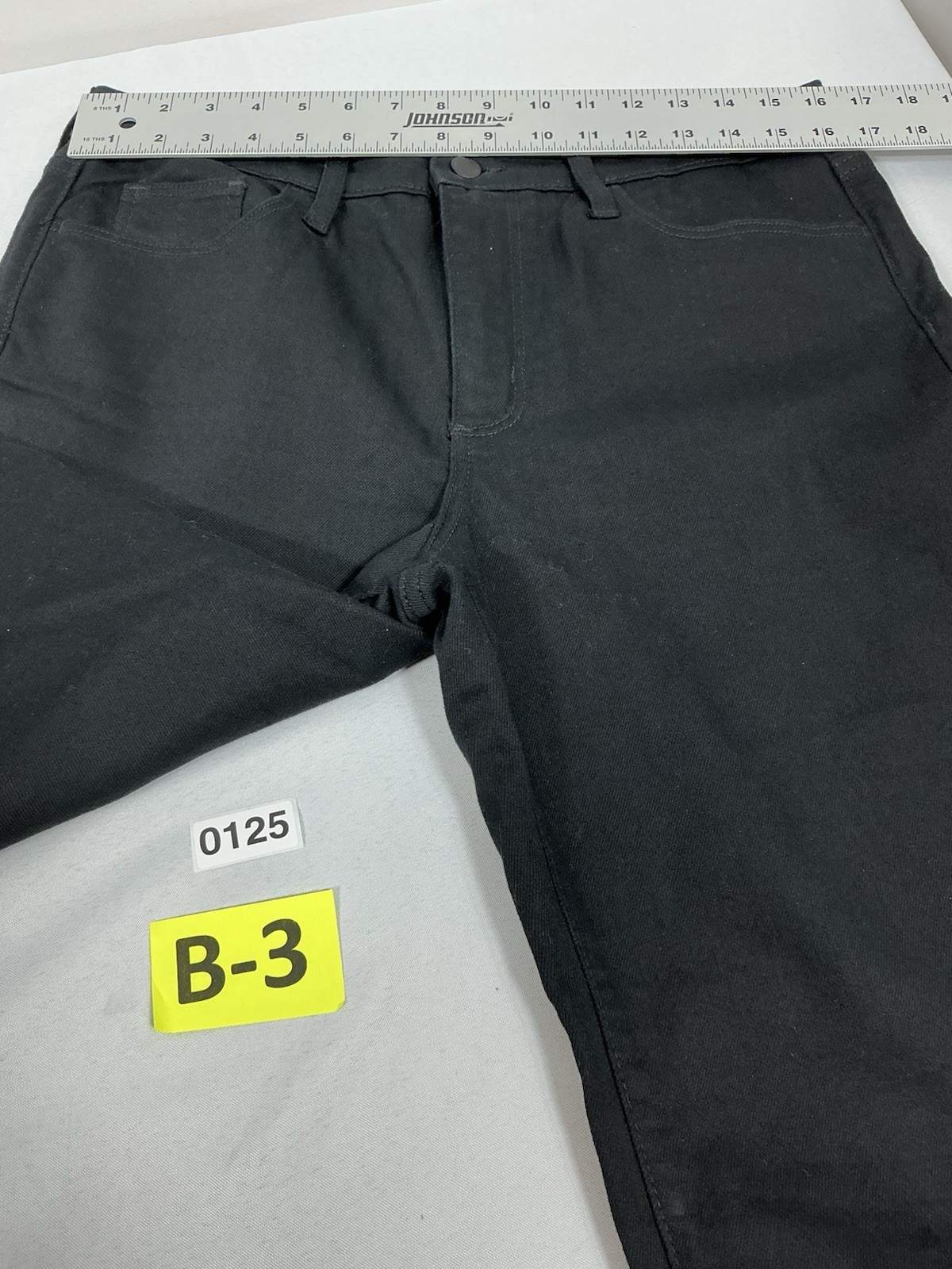 Womans Excellent Cond Universal Thread Ankle Boot… - image 5