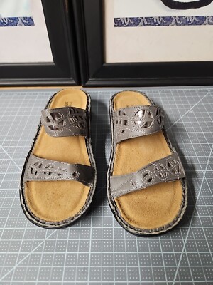 NAOT Footwear Women's Cornet Sandal Foggy Gray Leather/Glass