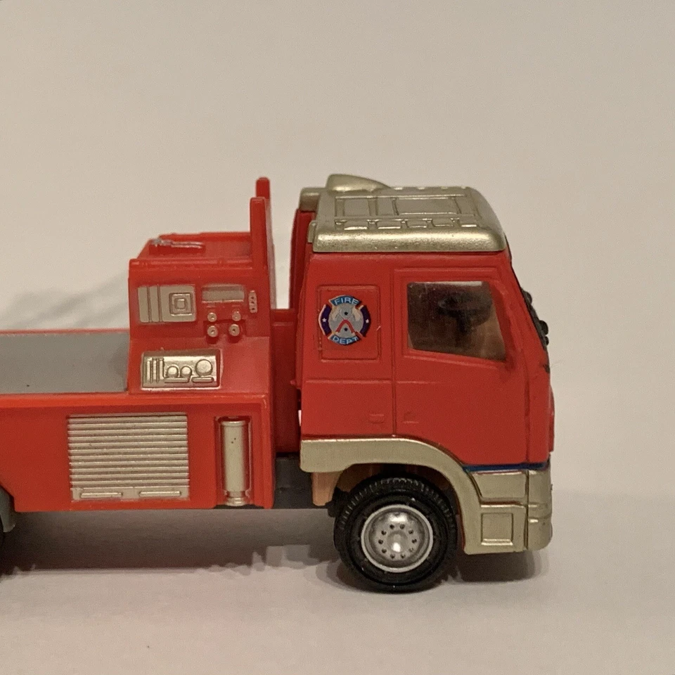 Camión de bomberos Kentoys con escalera extensible Volvo vehículo de emergencia juguete 1998 Foto 2 de 4