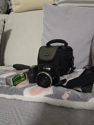 Fujifilm FinePix S Series S1600 12.2MP Digitalkamera - Schwarz - Bild 1 von 4