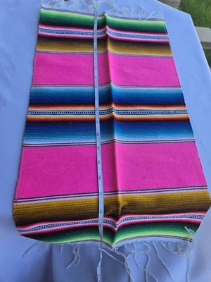 Corredor de Mesa Serape Mexicano 14" x 22" Ligero Saltillo Sarape Colorido Foto 1 de 4