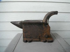 Antique 1914 Anvil Vise Partial Benchtop Stationary @ 22 lbs.