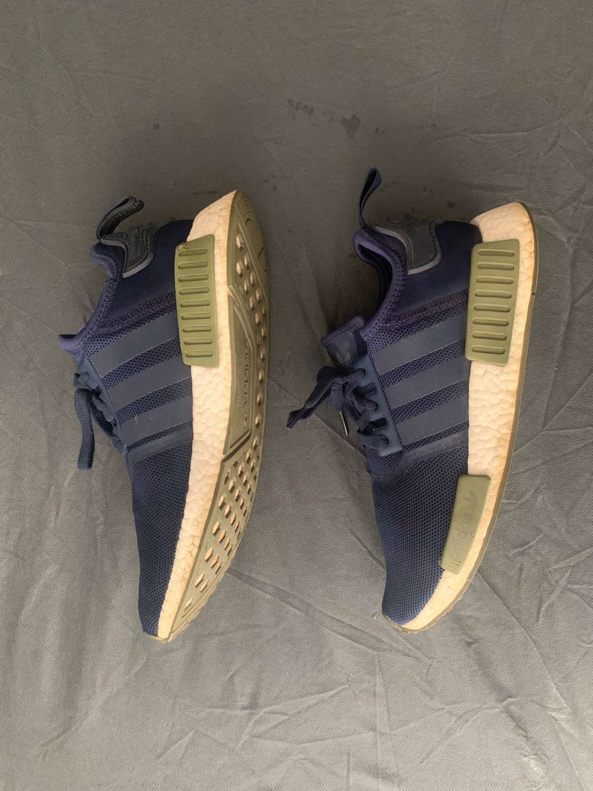 Adidas NMD R1 Boost, color : Blue, size 9.5, in good condition.  thumbnail 3
