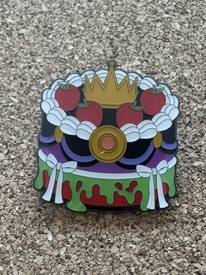 Disney Loungefly Pin Villain Vintage Cake Series Blind Box Evil Queen Snow White