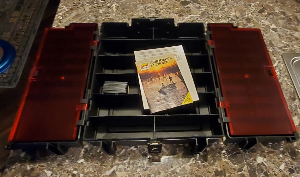 NUEVO Estuche Completo de Caja de Aparejos de Pesca Plano Phantom De Colección con Divisores ¡ENCONTRADO RARO! Foto 2 de 4