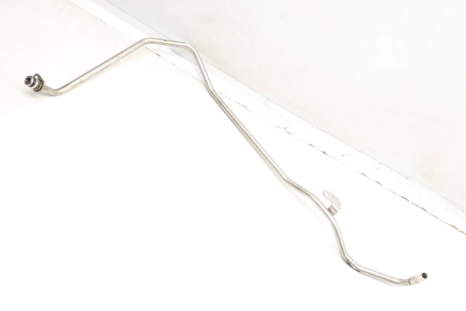 2010-2016 PORSCHE PANAMERA 4.8L - Turbo Ventilation PIPE / Breather LINE - Image 2 of 4