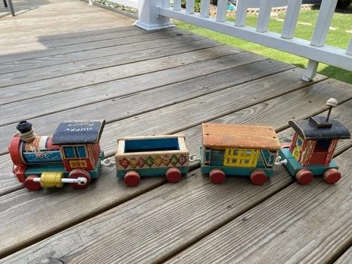 Fisher Price Huffy Puffy Train Vintage Toy Four Car Set Pull Toy Has Wear