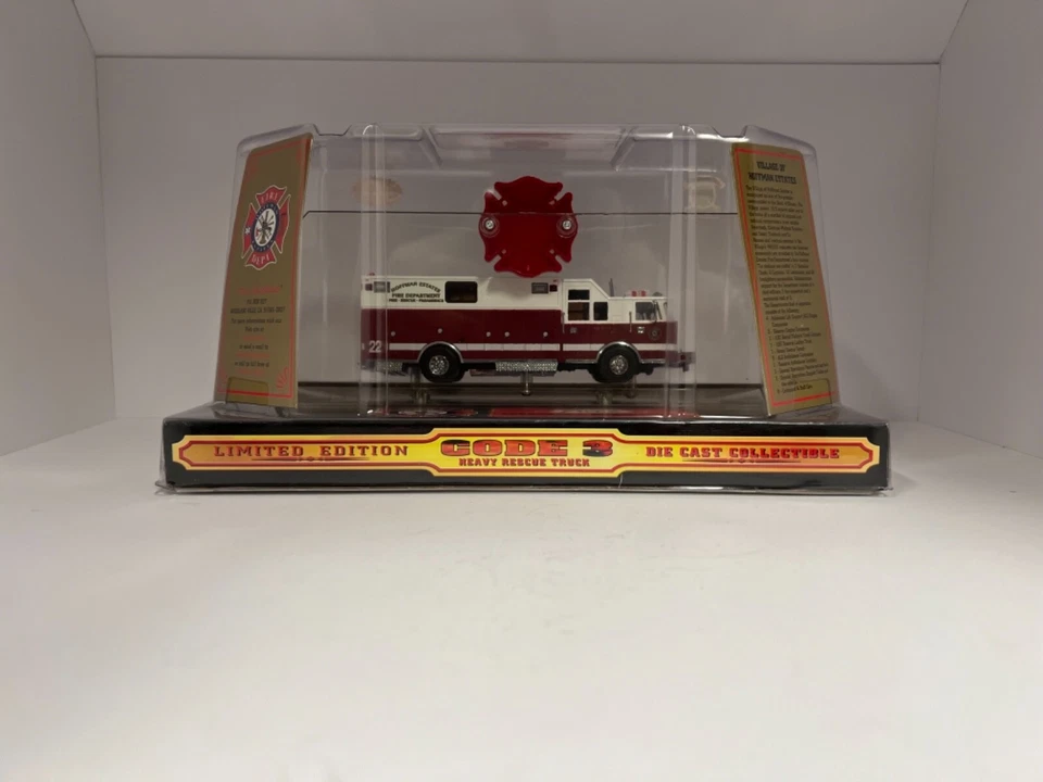 Code 3 Village of Hoffman Estates Pierce Heavy Rescue #12716 1,037 of 3,000 L.E. - Image 3 of 4