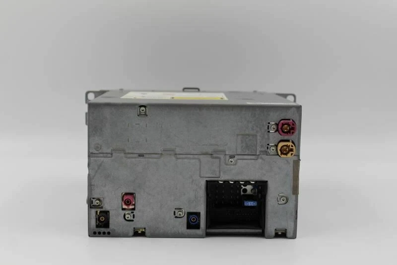 Audio Equipment Radio Am-fm-cd Receiver W/Satellite 2010-2016 BMW Z4 OEM #2419 - Image 3 of 4