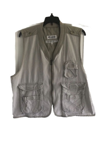 VTG Columbia Womens Khaki Fishing Vest Sz L Utility Hunting Hiking Cargo Pockets