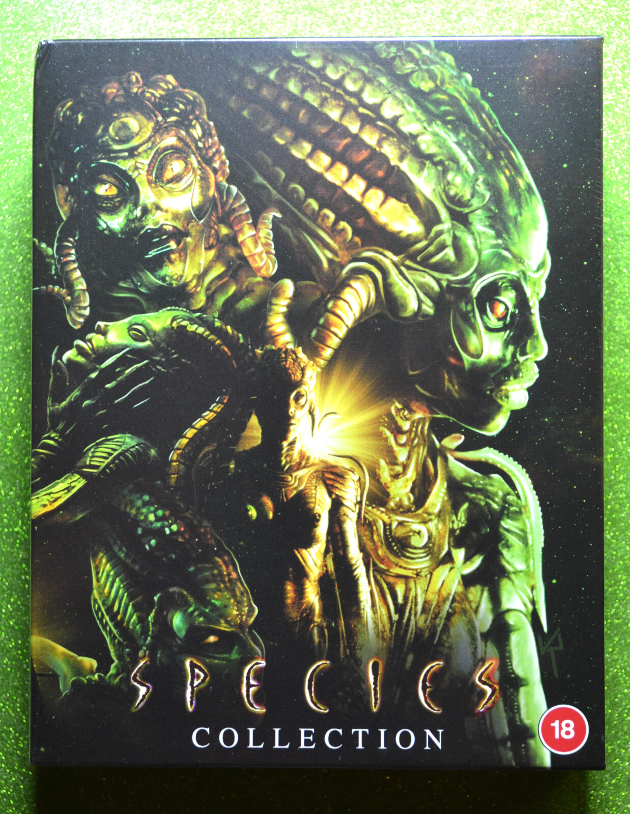 Species 1-4 Collection [18] Blu-ray Box Set - Image 5