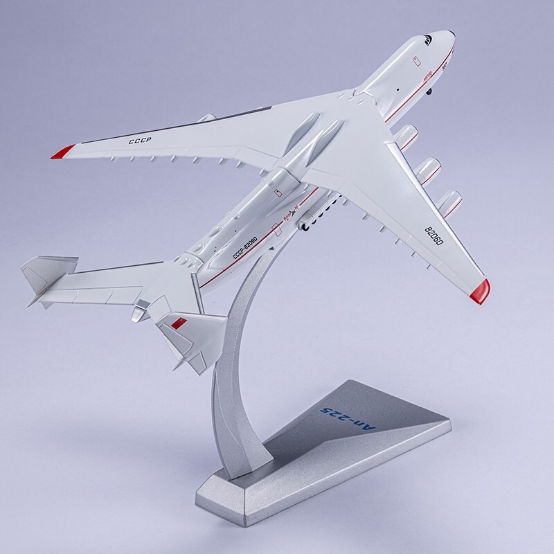アントノフ　CCCP 82060 航空機　模型 Amazon.com: AF1 Antonov AN-225 Mriya for CCCP-82060 The
