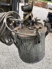Devilbiss Pressure Pot For Industrial Painting Used Whose And Gun