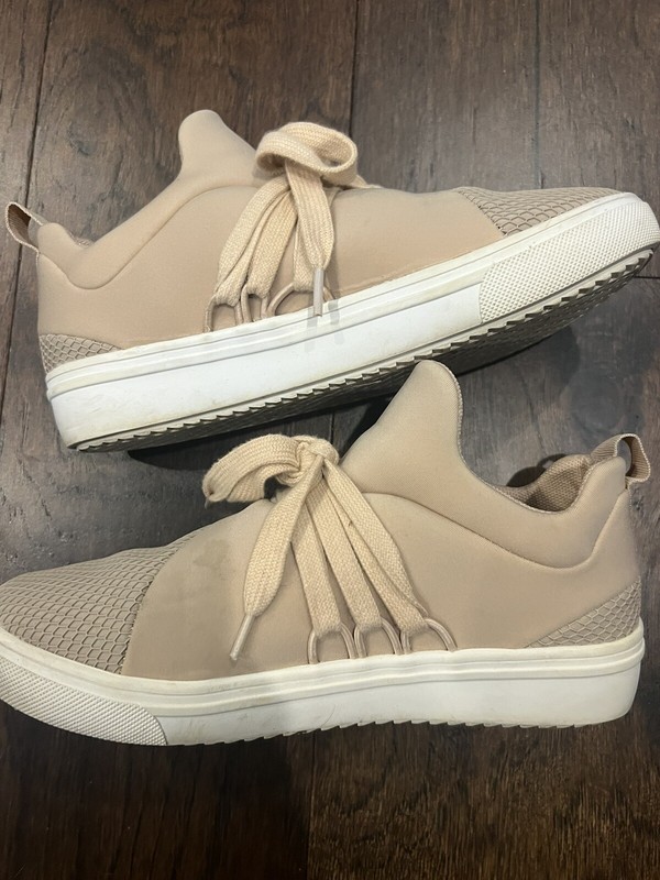 Steve Madden Lancer Women’s Size 7M Blush Pink Platform Fashion Sneaker Athletic