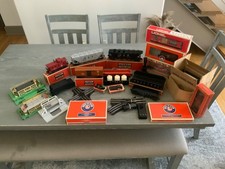 ESTATE LOT of 1950s LIONEL O GAUGE TRAIN CARS AND ACCESSORIES AS FOUND VG-NRMT