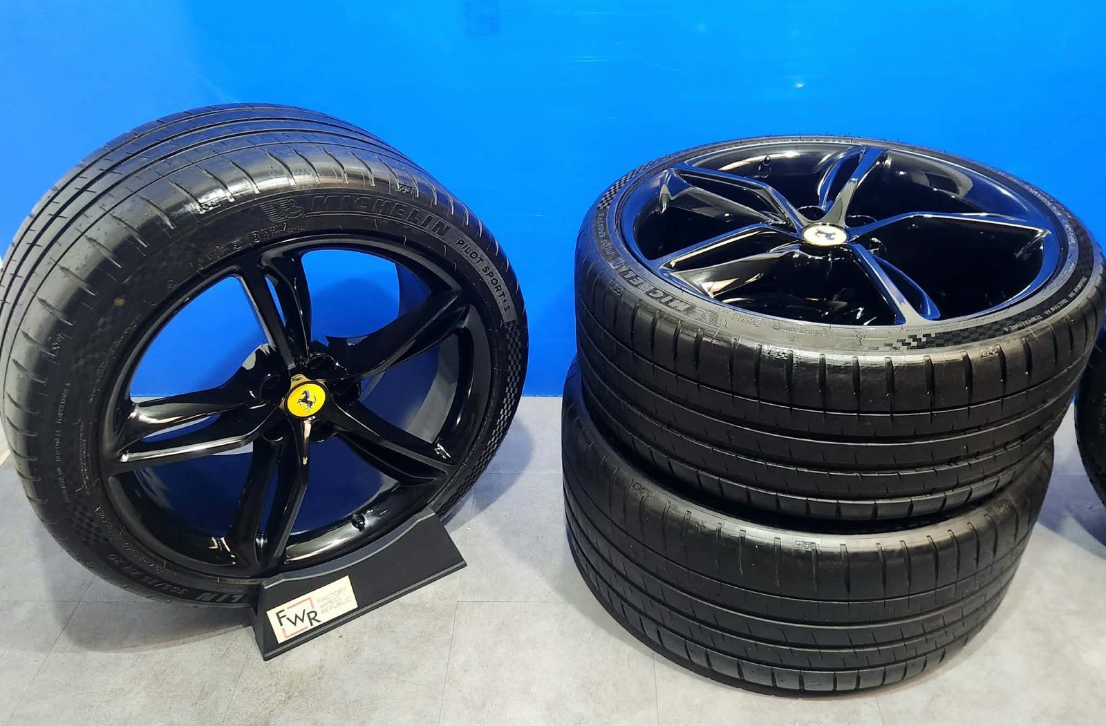 20” Ferrari 296 GTB Wheels Rims Tires Factory OEM Original Gloss Black 🔥🔥🔥
