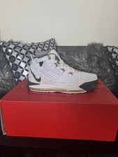 Nike Zoom LeBron 3 High-Top Basketball Sneake...