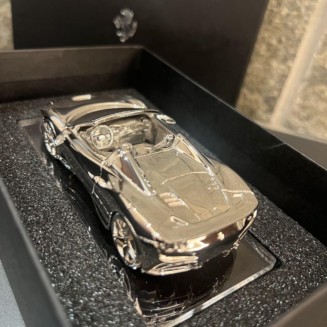 Ferrari Owner Limited F8 Spider Key Case Minicar