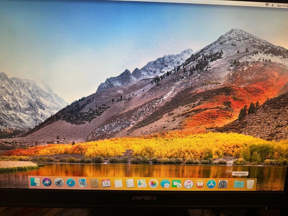 Mac Pro 51 6 núcleos 3,33 Gh 32 GbRam 500 Gb SSD-OSX + 1 TB HDD ATI Radeon 5770HD concentrador USB3 Foto 3 de 4