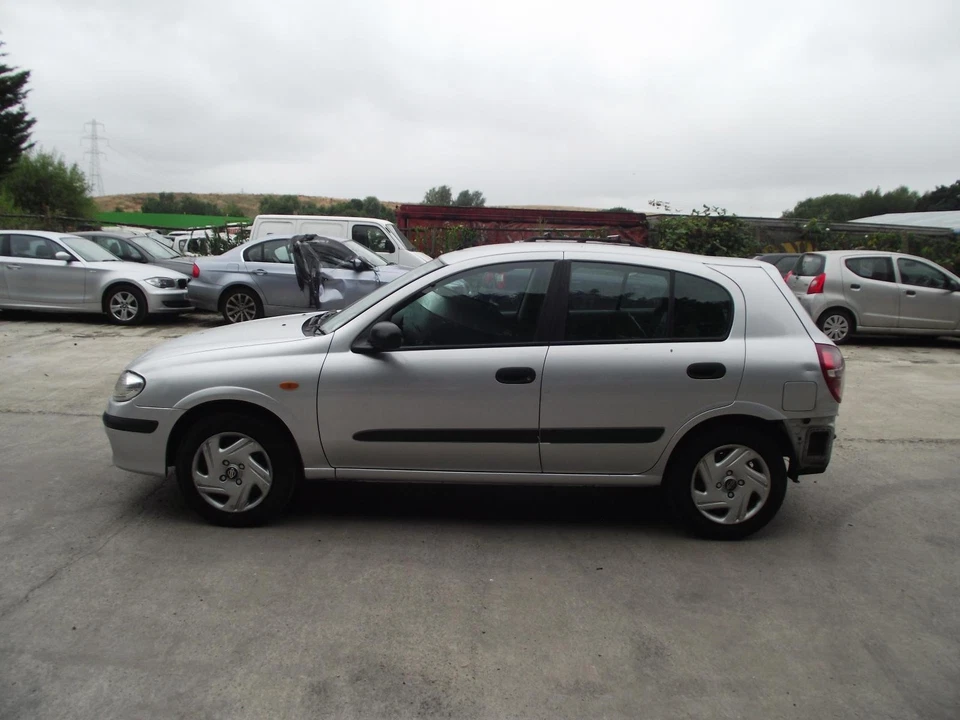 Buje trasero Nissan Almera pasajero izquierdo N/S sin abs MK2 1.8 gasolina 2000-2007B Foto 3 de 3