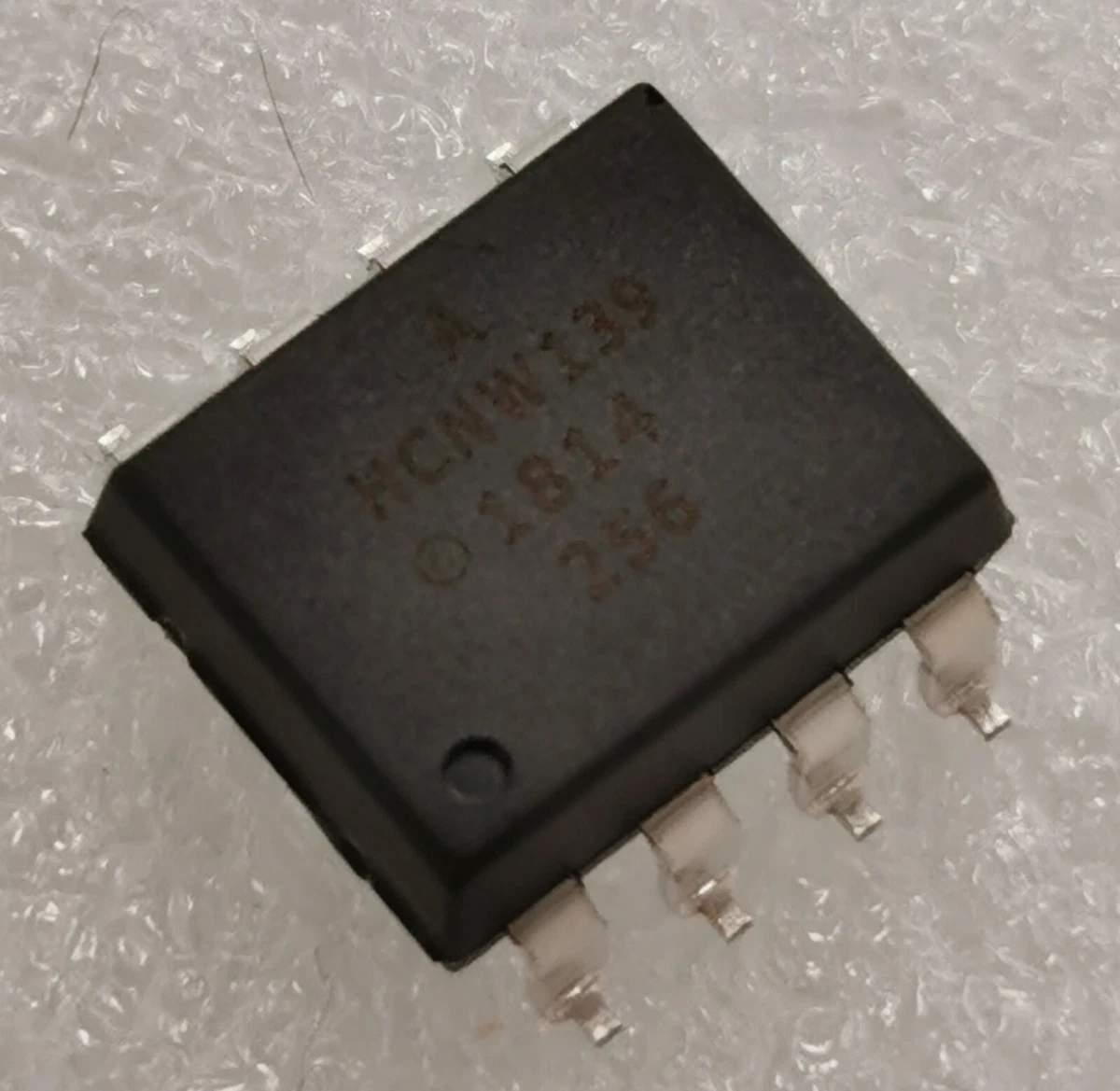 Optocoupleur HCNW139 DIP8 Par Avago Technologies - Circuit Intégré Neuf