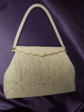 Beautiful Beaded Ivory Wedding Prom Evening Bag Gold Tone Magnetic Closure