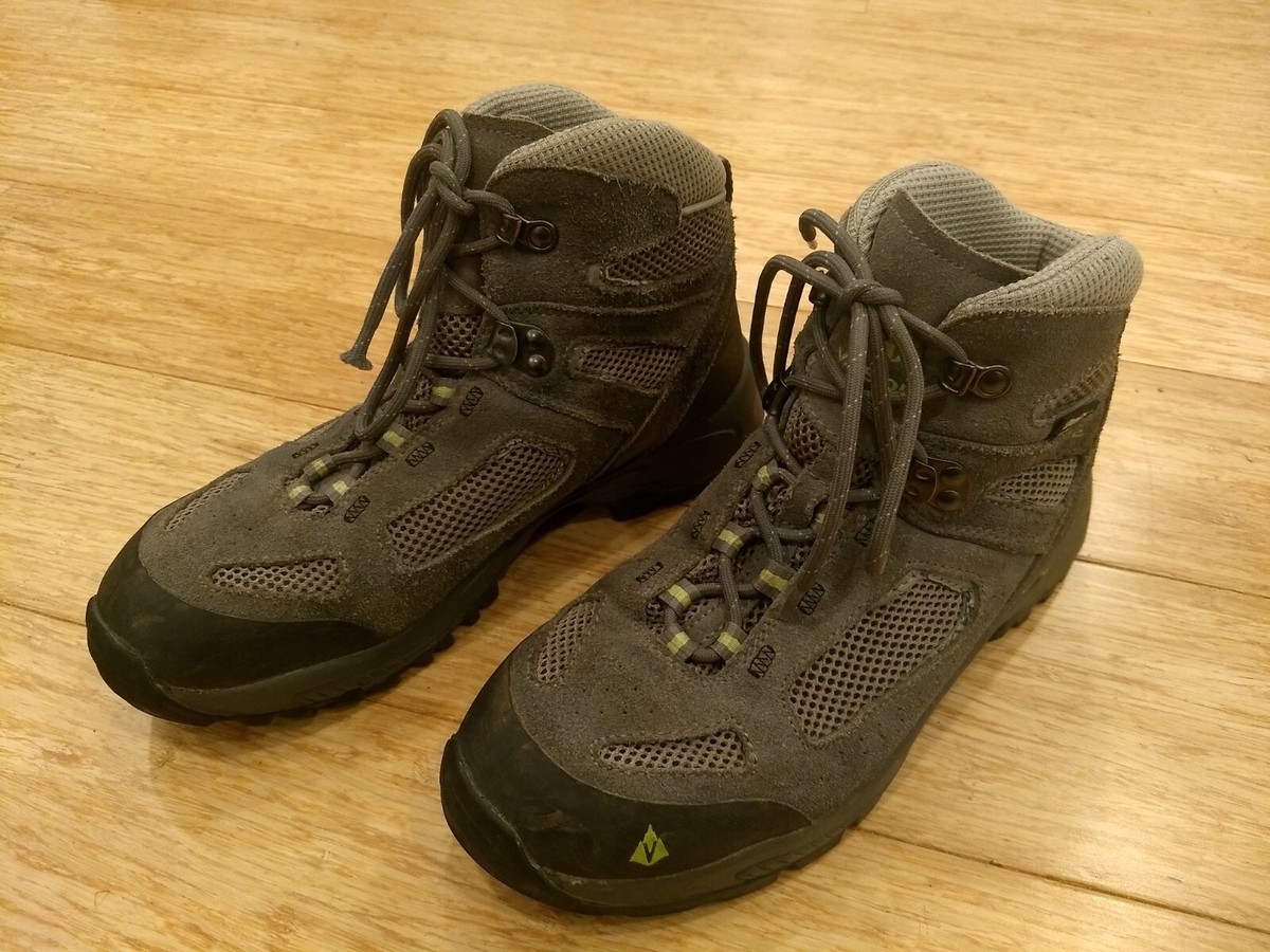 Vasque
Breeze AT Ultradry Hiking Boot - Size 6 Kids Breeze AT Ultradry Waterproof Boots - MJ Footwear main image 2