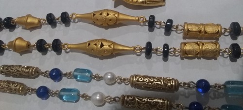 2 Necklaces. Black Egyptian Necklace & Blue Glass and cultured Pearls - Picture 8 of 11
