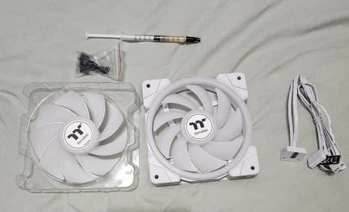 ThermalTake Swafan 120mm ARGB Pc Case Fan