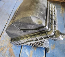 2015-2018 KIA SORENTO ENGINE AIR CLEANER FILTER HOUSING BOX OEM 28110-C6200