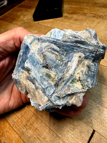 Rare Green & Blue Kyanite With Clear Quartz Crystal Gemstone Geode Specimen 304