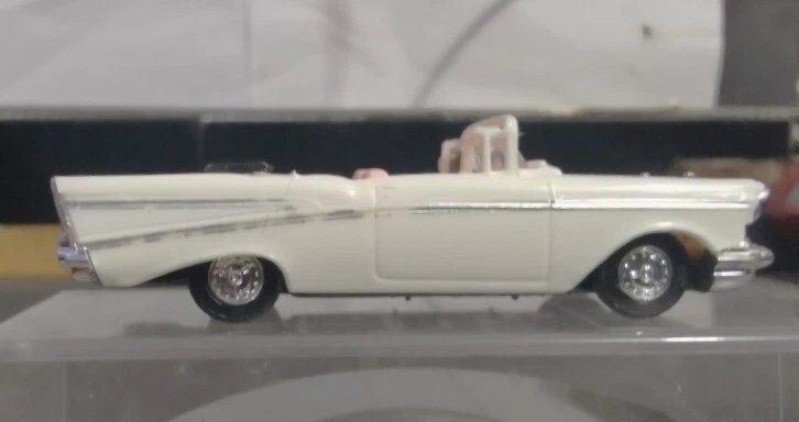 BUSCH 45005 Chevy '57 Belair cabrio - scala H0 - Immagine 3 di 4