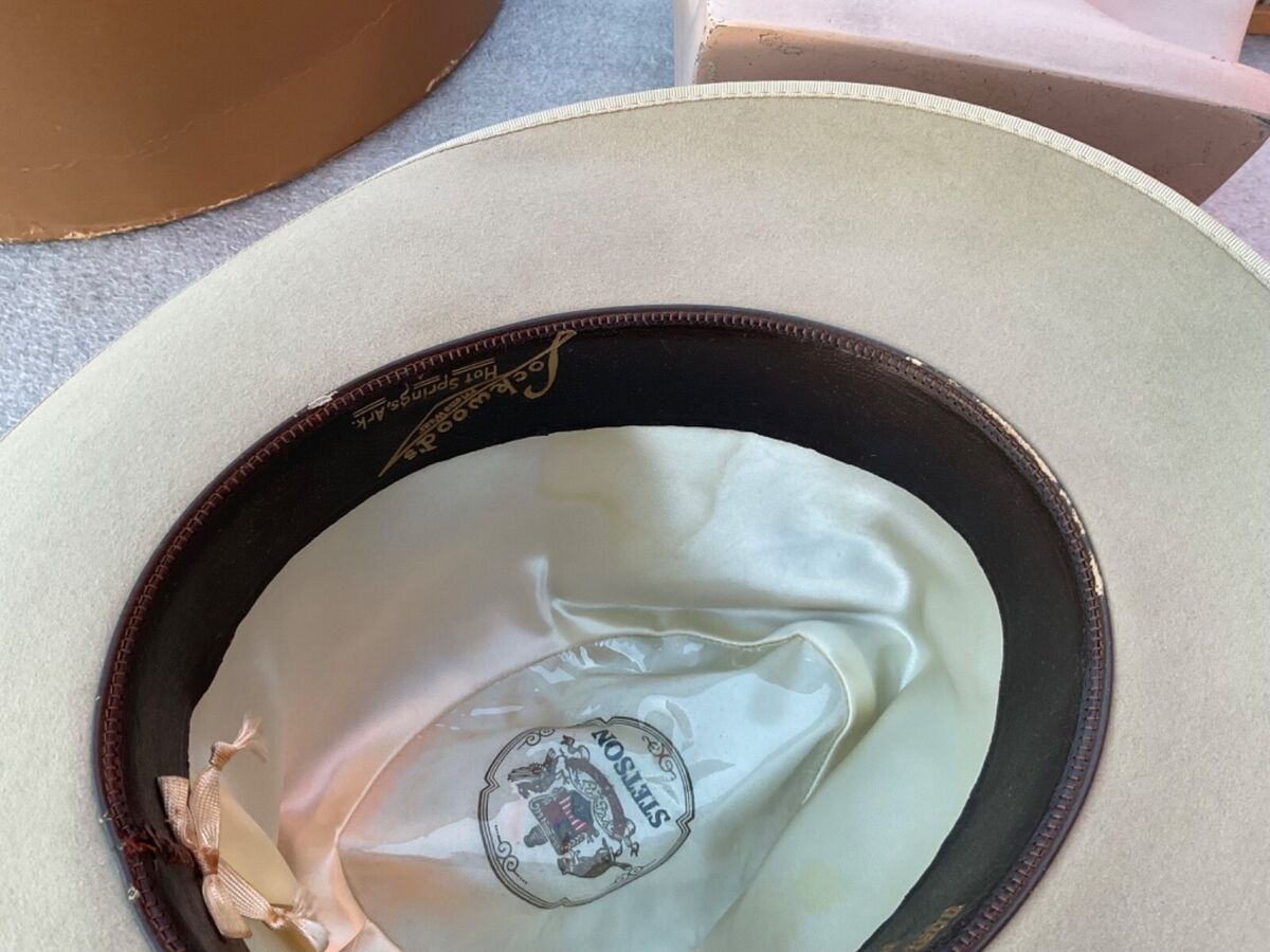 Vintage Excellent Stetson 1950s Beaver 15 O.R.- Stratoliner Vintage Excellent Stetson 1950s Beaver 15 O.R.- Stratoliner