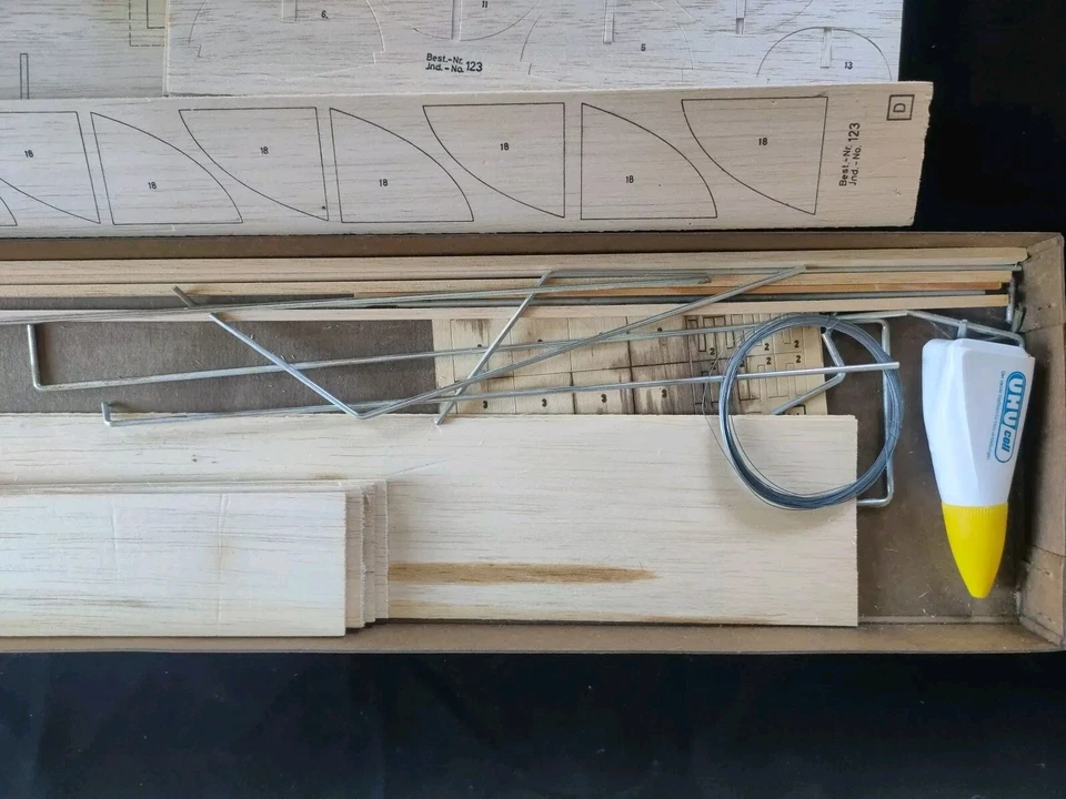 Graupner Hobby RC Model Floride Caravelle Taxi Nr.123 Vintage - Imagen 4 de 4