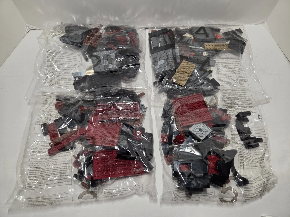 Lego Knights' Kingdom 8877 Vladek's Dark Fortress 85% completo con caja 2005 Foto 2 de 4