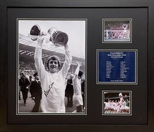 FRAMED ALLAN CLARKE SIGNED LEEDS UNITED 1972 FA CUP 16x12 PHOTO WITH COA & PROOF
