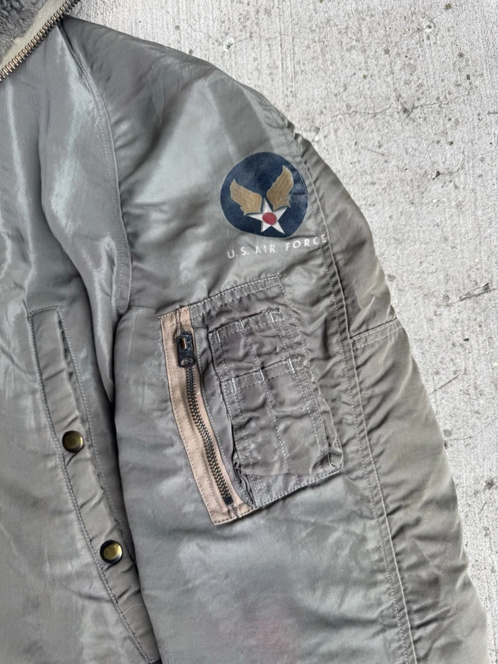 Chaqueta pesada de piel de coyote N-3B militar de la Fuerza Aérea de los Estados Unidos de colección de los años 50 talla grande Foto 3 de 4