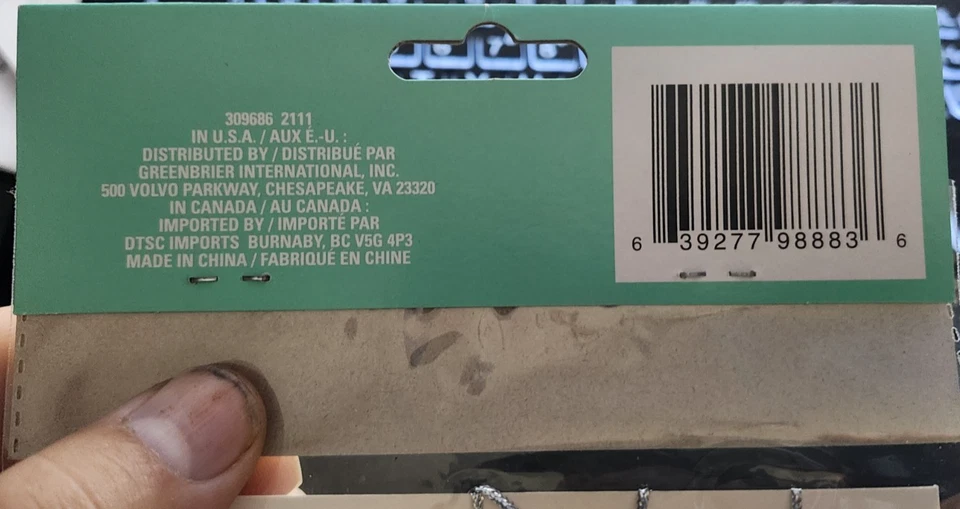 Banner de carta foil Bride to Be – Decoração de festa arco-íris iridescente 9 pés detalhes e ac - Imagem 4 de 4