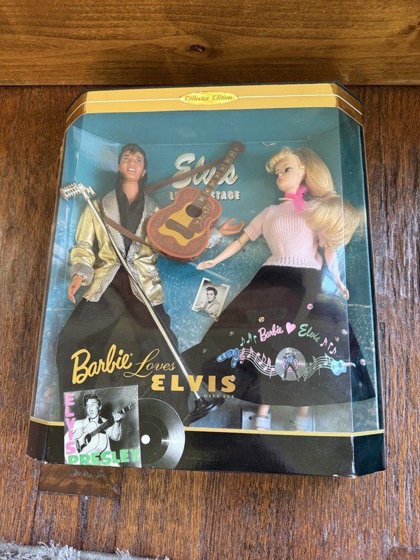 Mattel Barbie Loves Elvis In Concert Collector Set 17450 1996 14pc
